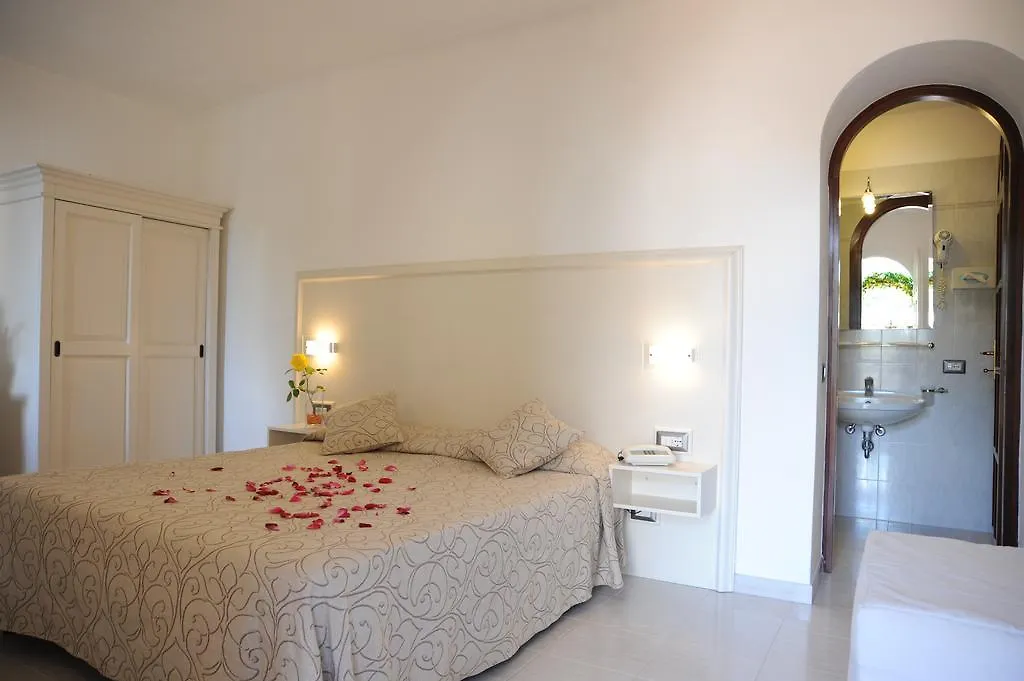 Hotel Barsalini SantʼAndrea