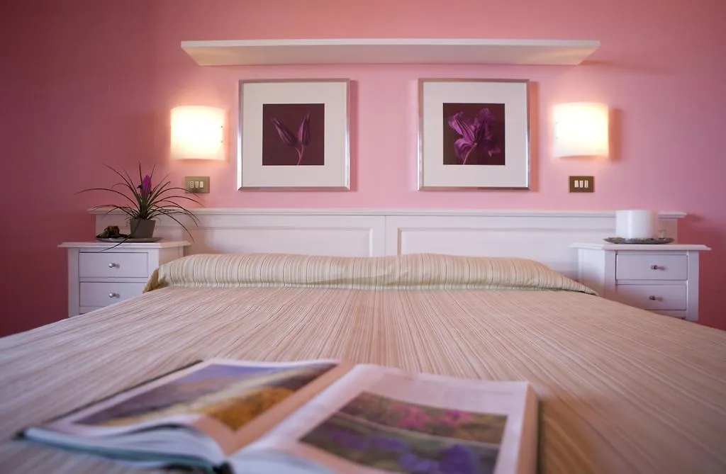 ***  Hotel Barsalini Sant'Andrea  Italy